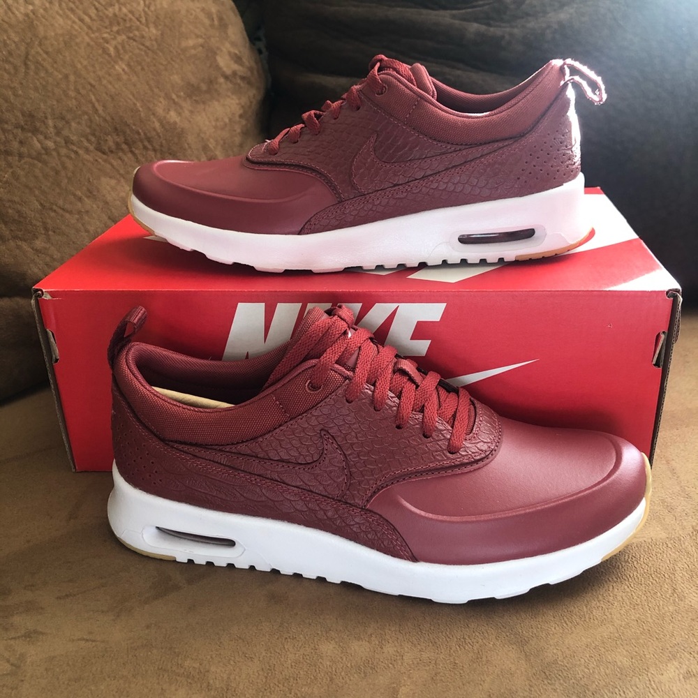Women’s Nike Air Max Thea Premium Shoes